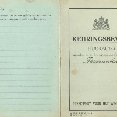 Kenteken: A 32818; Keuringsbewijs Ford, foto: S. Abels