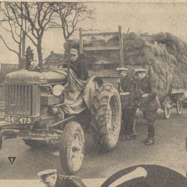 Kenteken: A 34475; Fordson E 27. Nieuwsblad van het Noorden, 11-4-1953