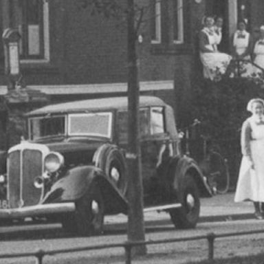 Kenteken: A 14946; Chrysler, Groningen, Praediniussingel 1937, foto: uitsnede 1785-4039.jpg