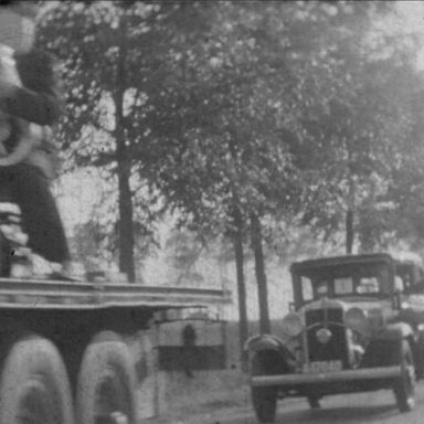 Kenteken: A 17040; foto: Still uit GAVA-film AV0477, 1938