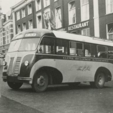 Kenteken: A 36552; Bedford, Zuiderdiep, Groningen, foto: J. Harmsen