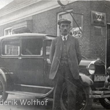 Kenteken: A 2490; Ford, foto: D. Wolthof
