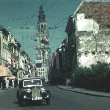 Kenteken: A 34455; DKW, Oosterstraat 1948, foto: Still uit GAVA-film AV4988
