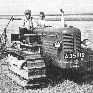 Kenteken: A 35819; David Brown tractor, foto: J. Stienstra