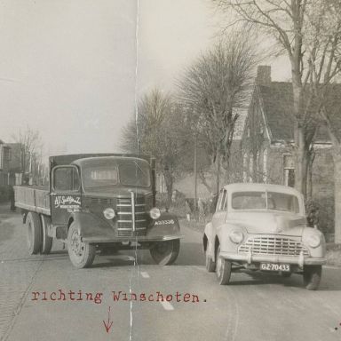 Kenteken: A 39336; Bedford, Winschoten, 17-12-1954, foto uit archief Kantongerecht Winschoten (2722_0162-2_0073)