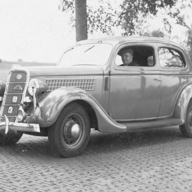 Kenteken: A 9863; Ford Tudor, foto: A. Dijkman