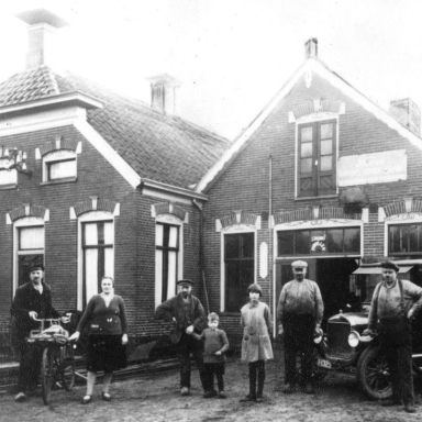 Kenteken: A 1325; Ford,  Smederij Meines Meeden (2139-170)