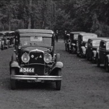 Kenteken: A 3444; Ford ca. 1938, foto: Still uit GAVA-film AV0016