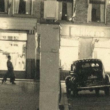 Kenteken: A 23980; Groningen, Poelestraat 1948, foto: uitsnede 1785-6109.jpg