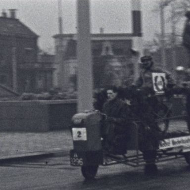 Kenteken: A 3396; "IJzeren hond", Herebrug, 19-12-1953, foto: still uit de film "Vervanging Herebrug" 1953, coll. GrA (2209-AV21365)