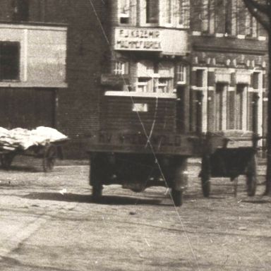 Kenteken: A 24525; Groningen,  Noorderhaven ca. 1935 foto: uitsnede 1785-24083.jpg