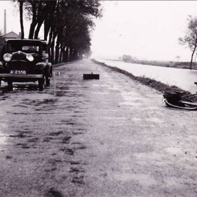 Kenteken: A 2556; Ford V8, foto: A.G. Prins