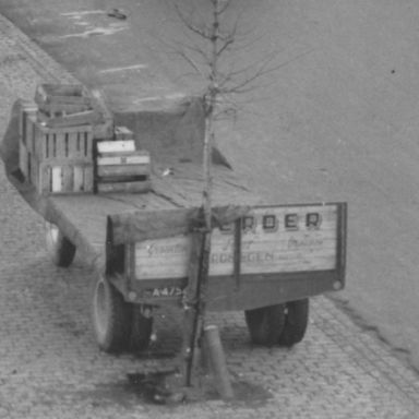 Kenteken: A 47547; Aanhanger op het Gedempte Zuiderdiep Groningen ca. 1950 foto: uitsnede 1785-25357.jpg; Fotograaf: Fotobedrijf Piet Boonstra