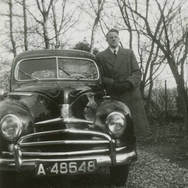 Kenteken: A 48648; Leo Kappinga met Ford Taunus 1951