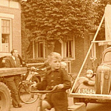 Kenteken: A 30484; Chevrolet ca. 1950, foto: Still uit GAVA-film AV14882