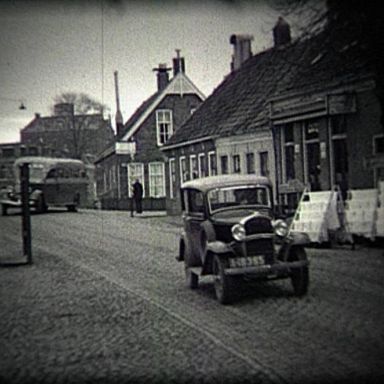 Kenteken: A 18385; Opel, foto: Still uit GAVA-film AV0043