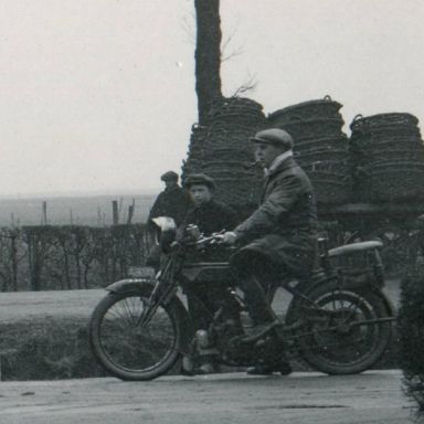 Kenteken: A 3367; Foto: Collectie Gemeente Veendam NL_GVDA_801_1 uitsnede.jpg