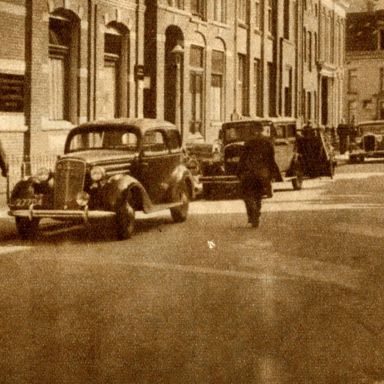 Kenteken: A 27704; Chevrolet, Winschoten, okt. 1937, foto: "Het Noorden in Woord en Beeld" 15-10-1937