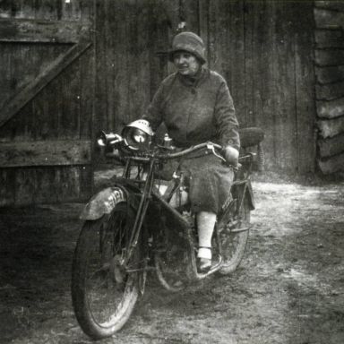 Kenteken: A 7191;  ABC, Mevr. H. Tamling-Das, Bron: "Het Motorrijwiel in Nederland", uitgave t.g.v. 40-jarig jubileum van de Veteraan Motoren Club