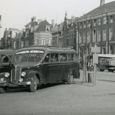 Kenteken: A 24931; Stewart, Groningen, Zuiderdiep. 1937, foto: uitsnede 2138-1652.jpg