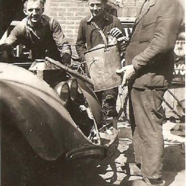Kenteken: A 15215; Peugeot, foto: H.P. van der Berg