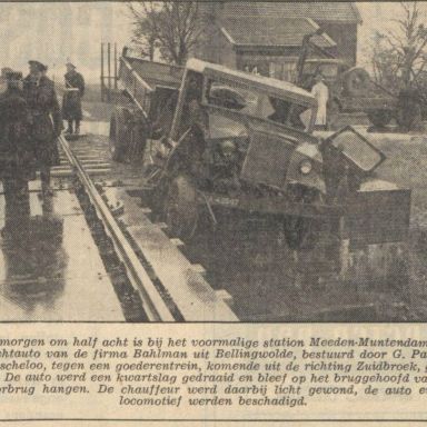 Kenteken: A 42647; Ford, Nieuwsblad van het Noorden 26-10-1956