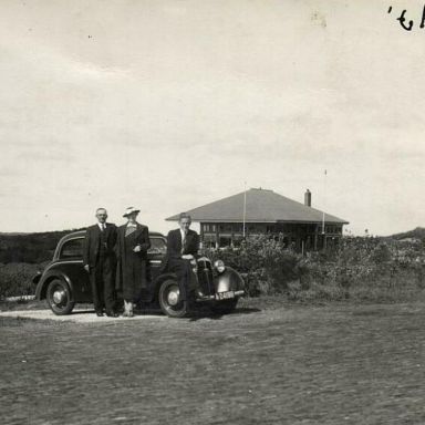 Kenteken: A 24198; DKW, 't Kopje, Bloemendaal, foto: B. van Dam