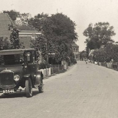 Kenteken: A 3644; Ford, Oldehove, Wilhelminastraat, ca. 1934, foto: uitsnede 1986-14230.jpg